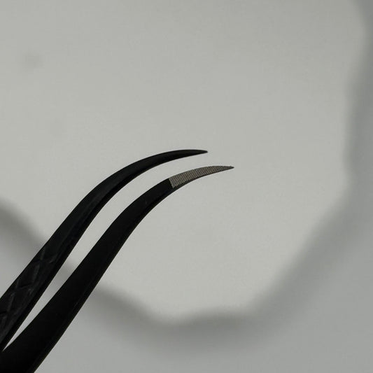 Gebogene Isolations-Pinzette mit Fiber Tip